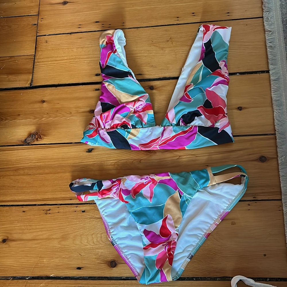 Two piece wide strap top bikini